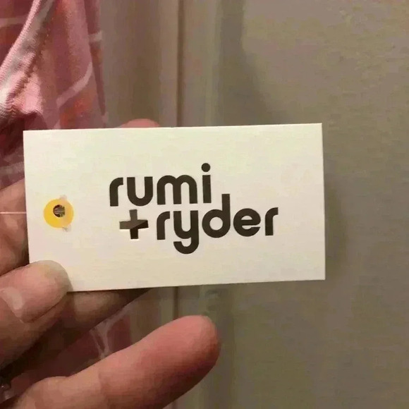 Rumi+Ryder pink and white cross back tank top size medium (8-10). - Picture 7 of 8